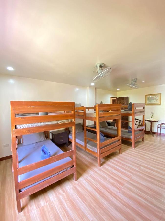Tessie'S Home Stay Bed & Breakfast Puerto Princesa Exteriör bild