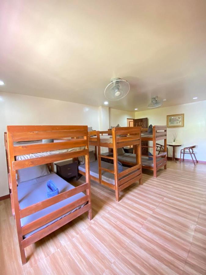Tessie'S Home Stay Bed & Breakfast Puerto Princesa Exteriör bild