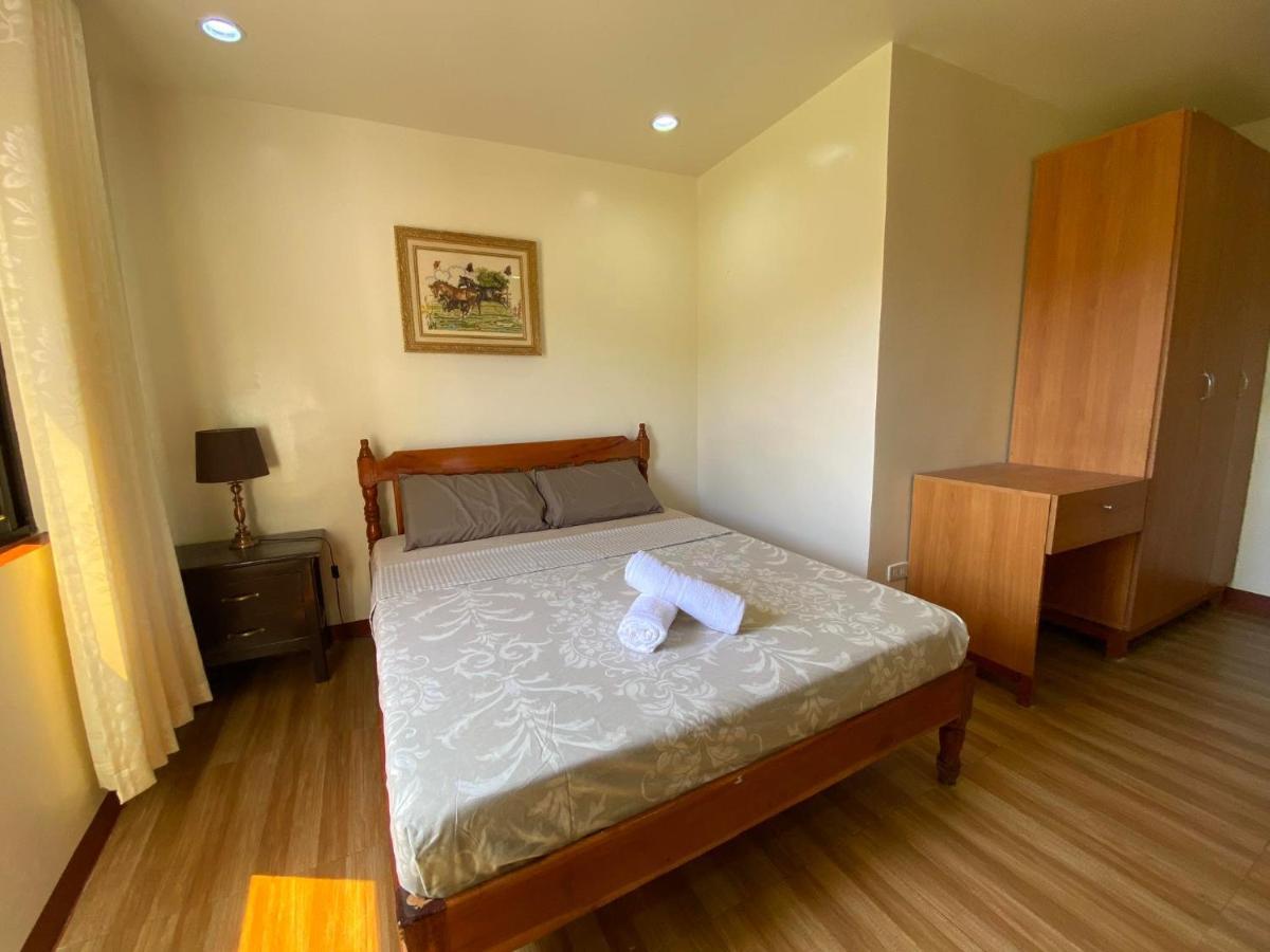 Tessie'S Home Stay Bed & Breakfast Puerto Princesa Exteriör bild