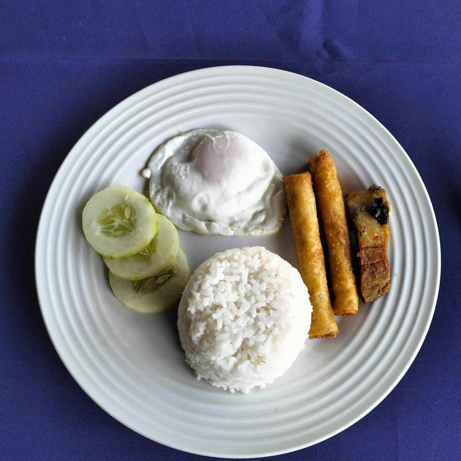 Tessie'S Home Stay Bed & Breakfast Puerto Princesa Exteriör bild